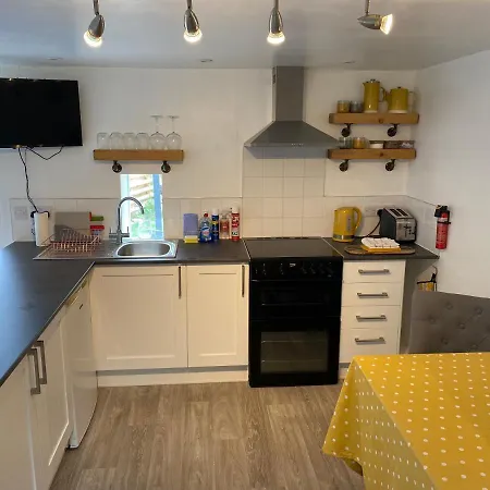 Delightful One Bed District Casa de Férias